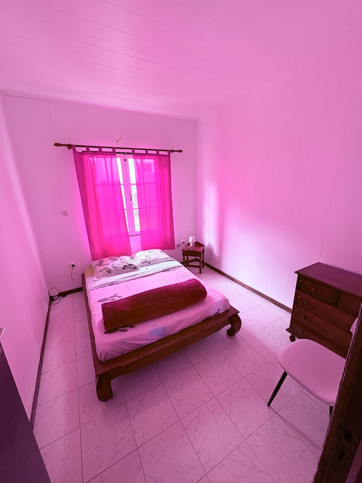 საძინებელი 1