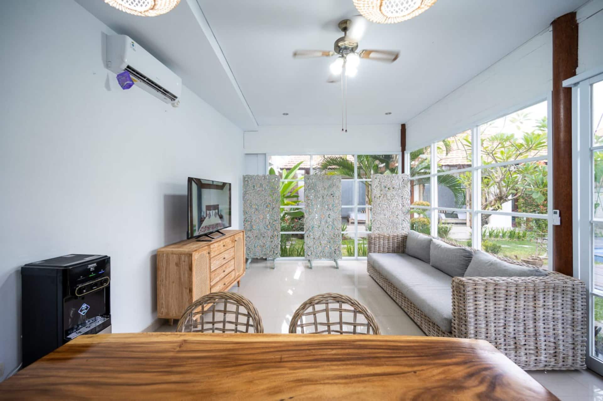 Serene Tropical Retreat 3 Bedroom Private Villa in Canggu 2