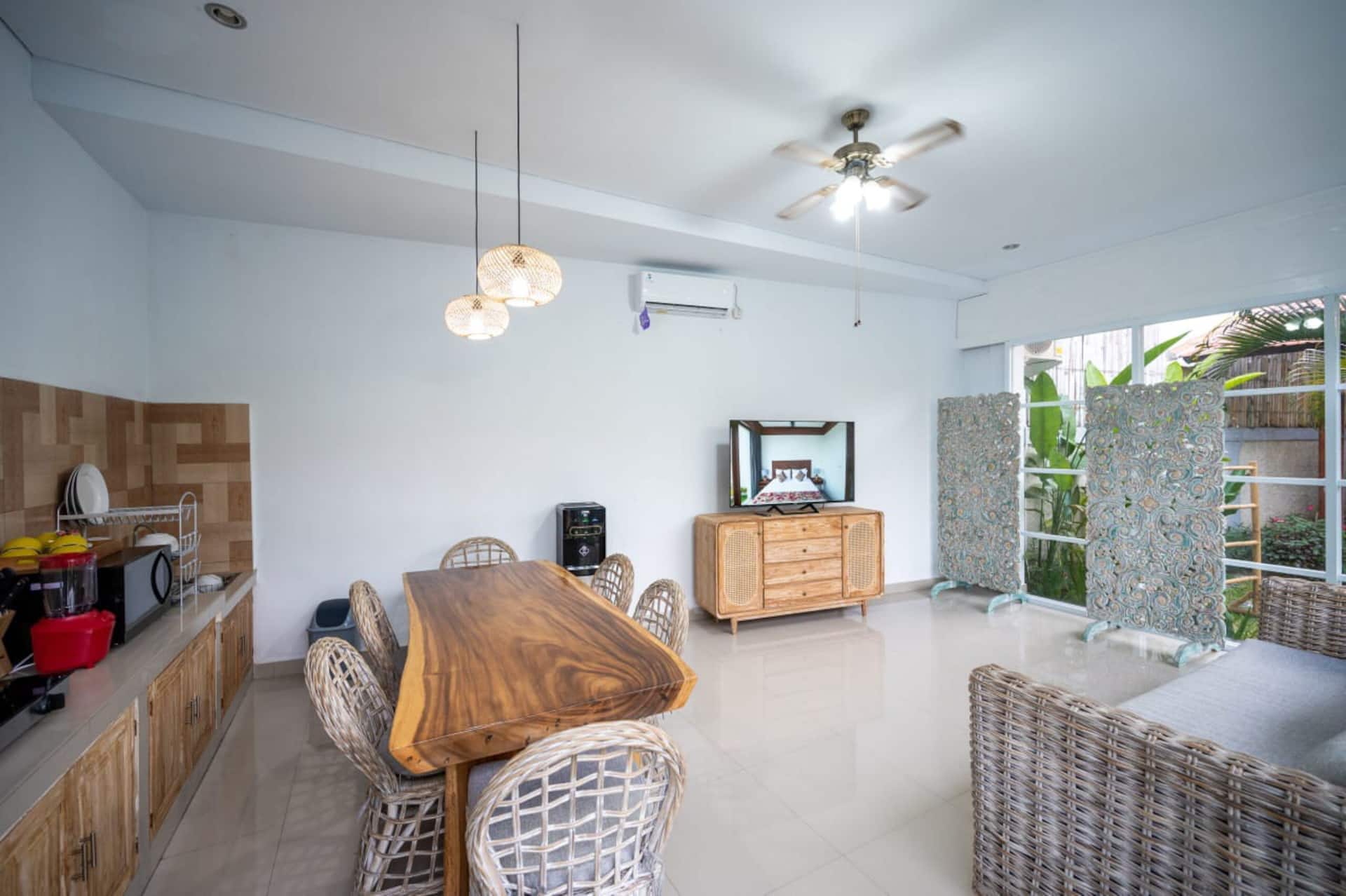 Serene Tropical Retreat 3 Bedroom Private Villa in Canggu 3