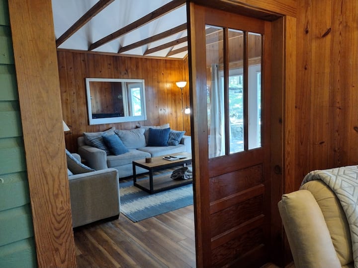 1950's Era Updated Cabin Lake/mountain Views Quiet - Magic Springs, Hot Springs