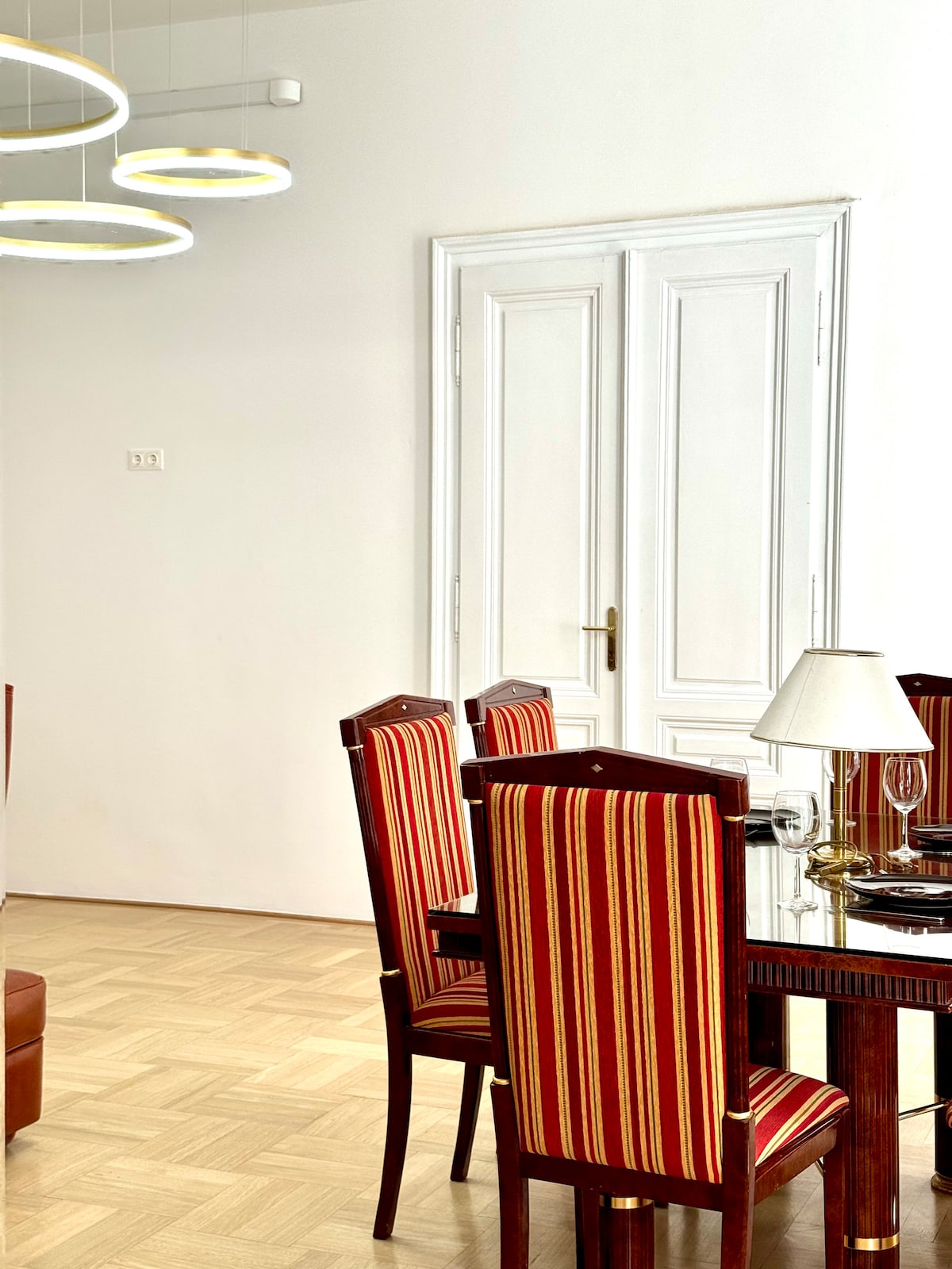 Living room image 3