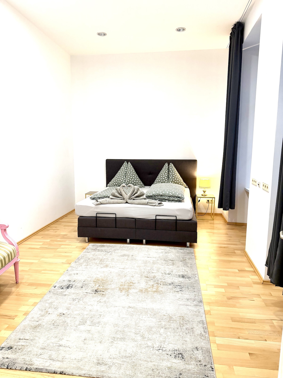 Bedroom 3 image 1