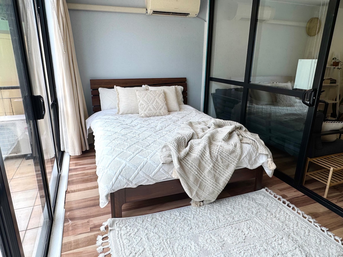 საძინებელი 1