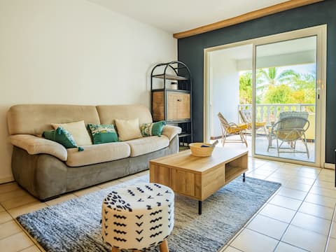 Popular Airbnb listing: Nagabelle I Spacious I Sea I Lagoon in Saint Paul