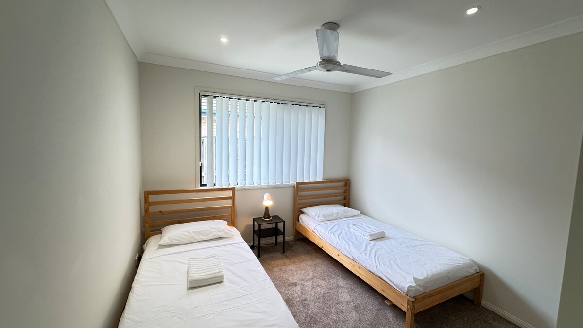 غرفة النوم 2