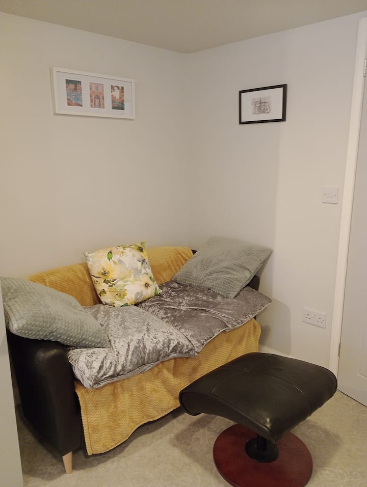 Garden Annexe With Parking - Cambrige (UK)