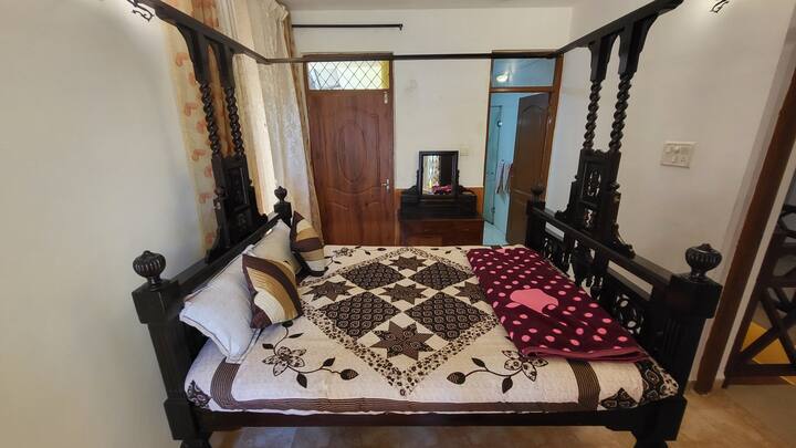 Bedroom 1 image 1