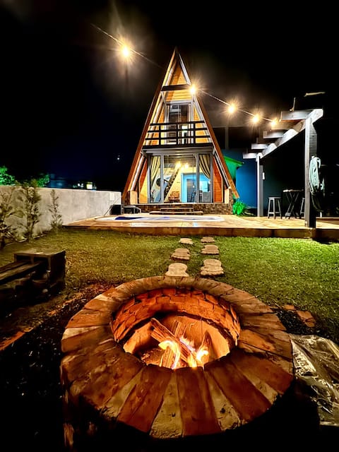 Chalet with heated pool, fireplace, dam, nature