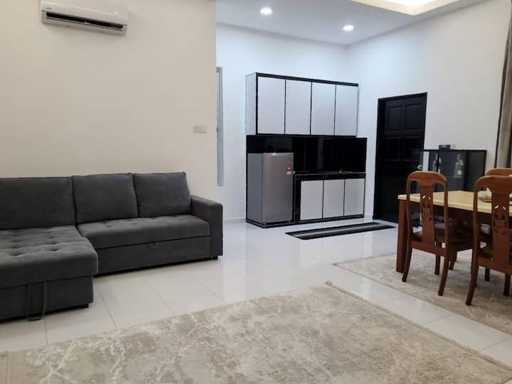 Nyaii’s Place Homestay & Events 2 - Simpang Renggam
