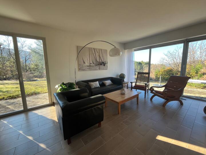Propriété Avec Piscine Privée Et Grand Parc - Dieulefit