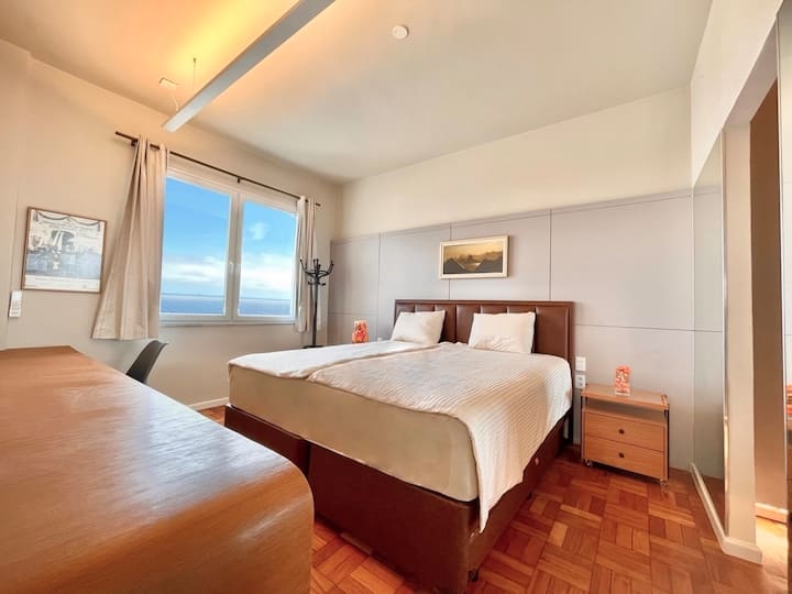 Chambre avec vue mer et salle de bain privée