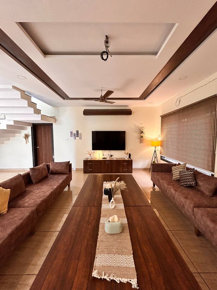Andaz Royale 4br Villa With Private Pool & Garden - Indore