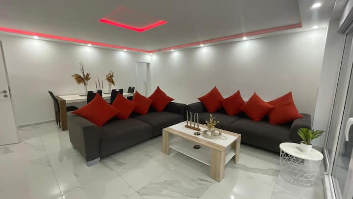 Ferien- / Wellnesswohnung Mit Pr. Sauna&whirpool - Bad Orb