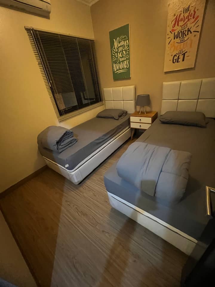 Schlafzimmer 2