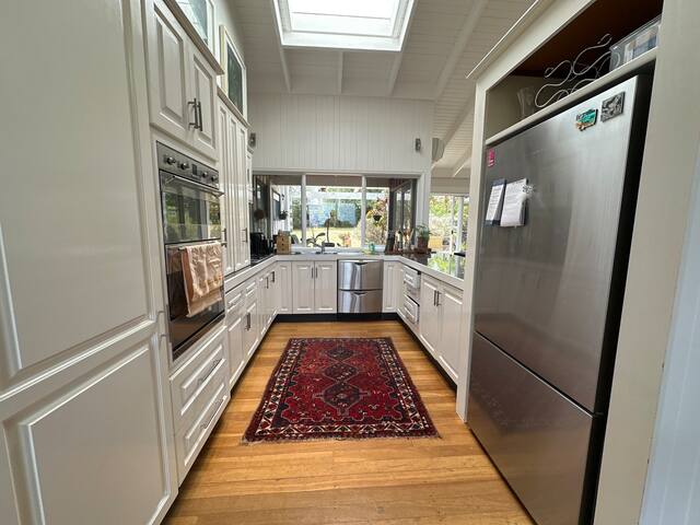 Point Roadknight gallery image 5