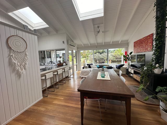 Point Roadknight gallery image 3