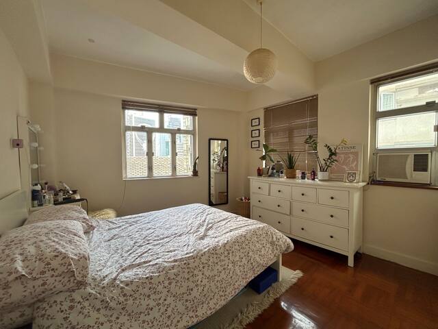 Apartment in Central gallery image 4