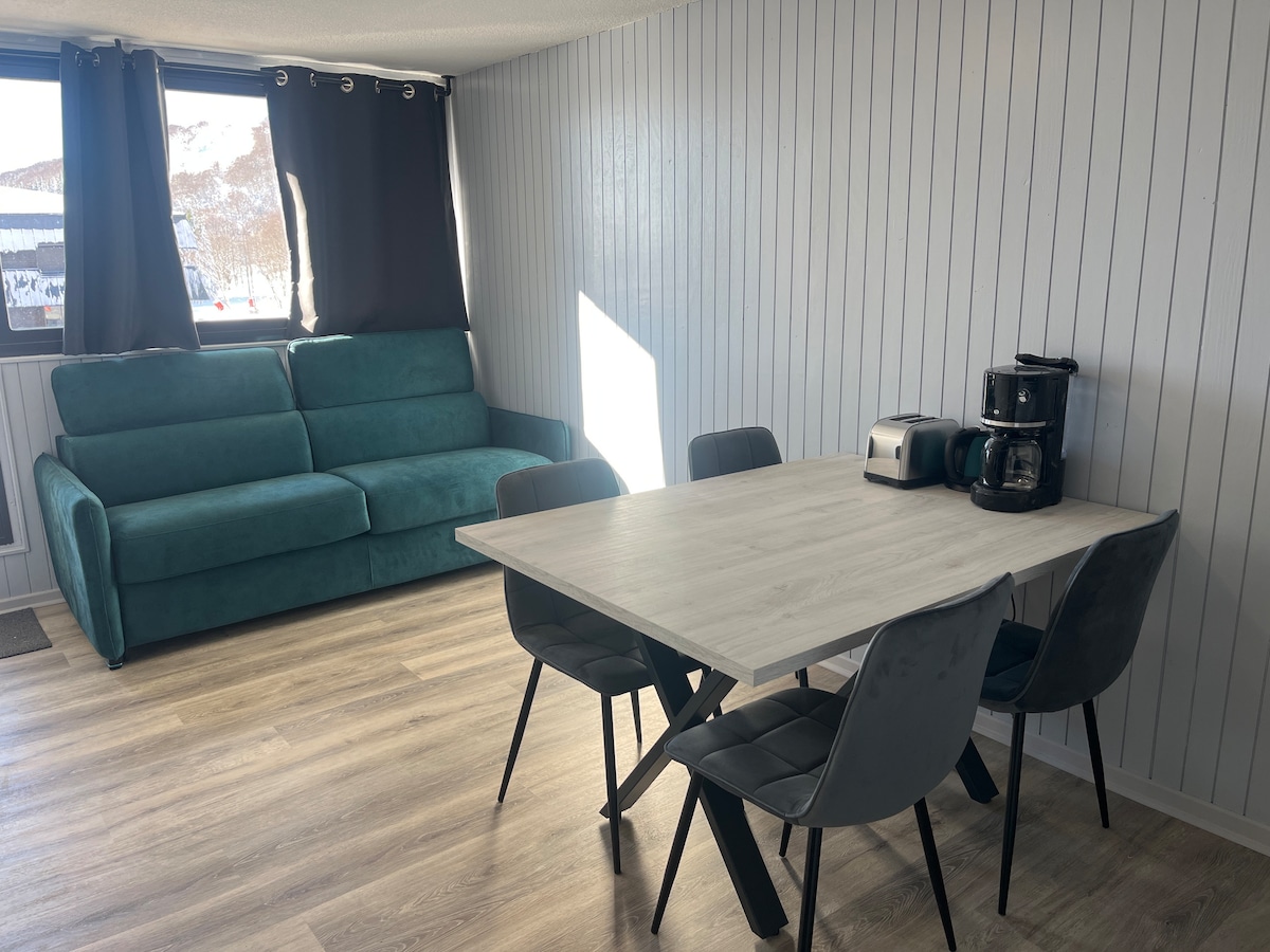 Popular Airbnb listing: Welcome to Nénette's in Besse Et Saint Anastaise