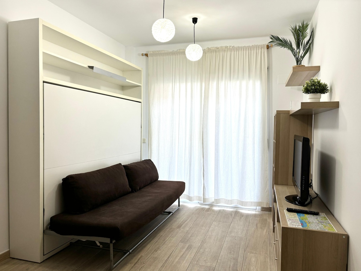 Top Airbnb: Can Flores | Families | Couples | Parking | Pool en Lloret De Mar