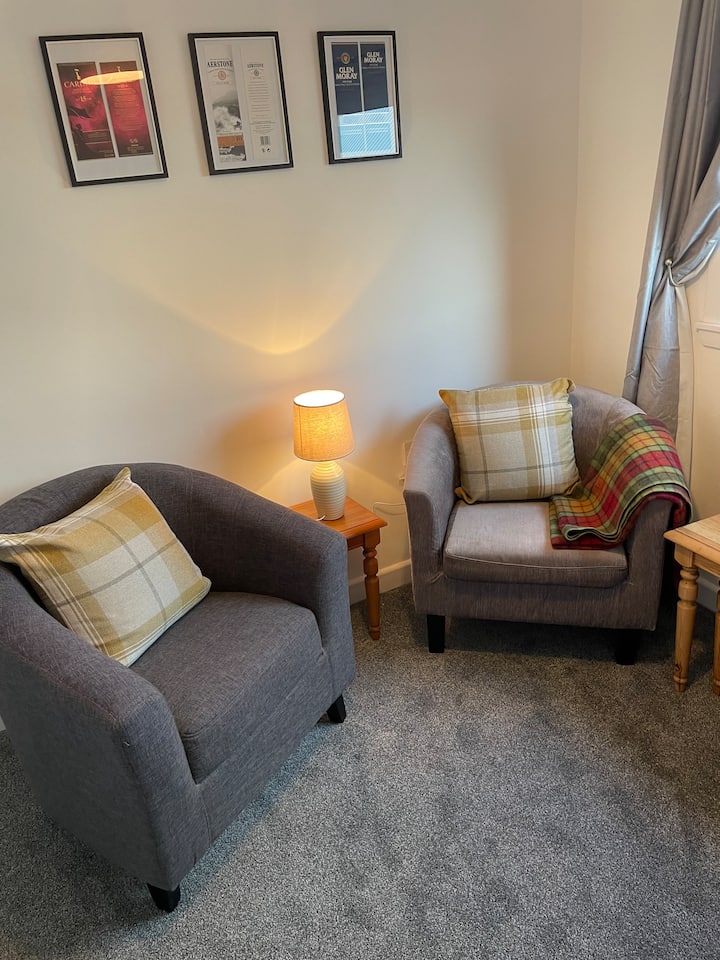 Brodie, Castle Views, Central, Apartment For 2 - Inverness