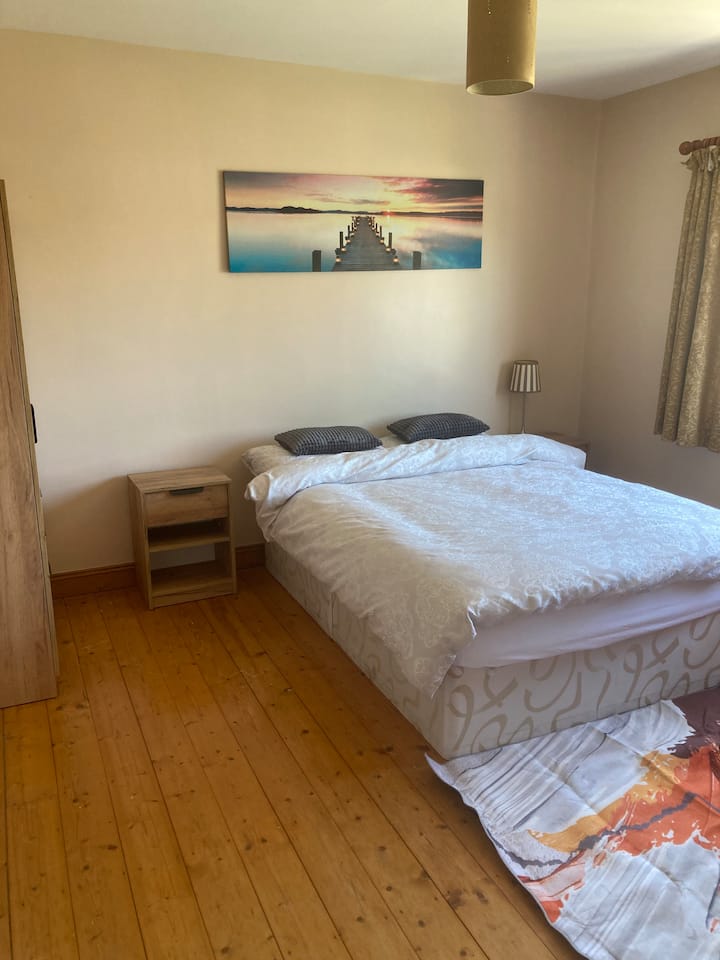 Double Room In Beautiful House - Cork (Ireland)