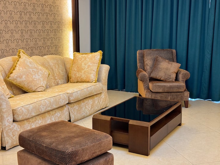 3 Suites · An Elegant Apartment Near Epic Sana - Angola