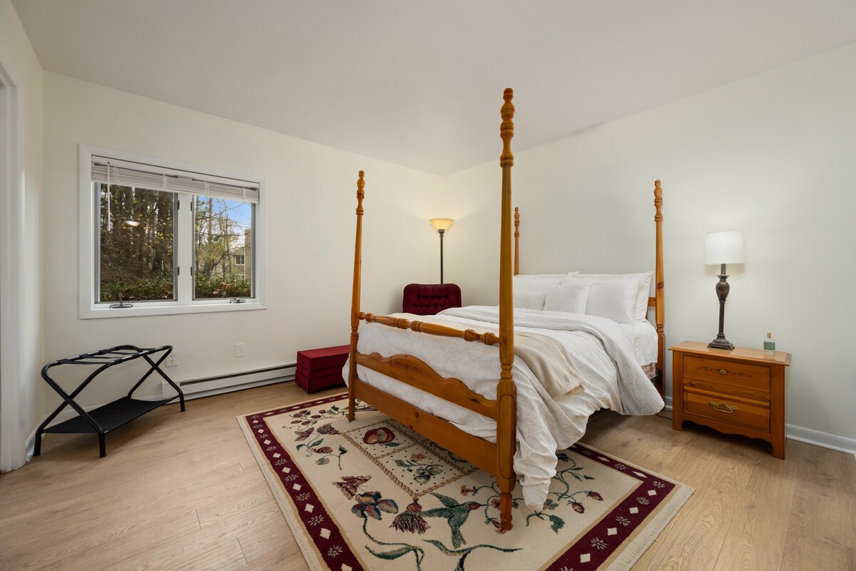 Dormitorio 2 con 2 armarios dobles.