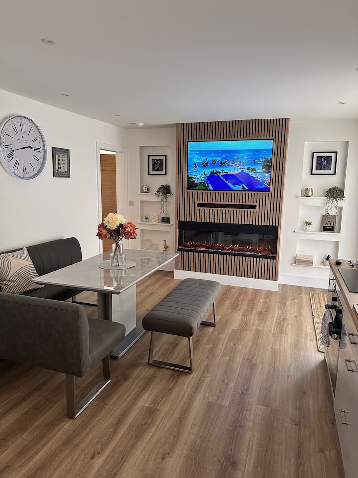 Cosy Bungalow Located In The Heart Of Prinsted - Emsworth