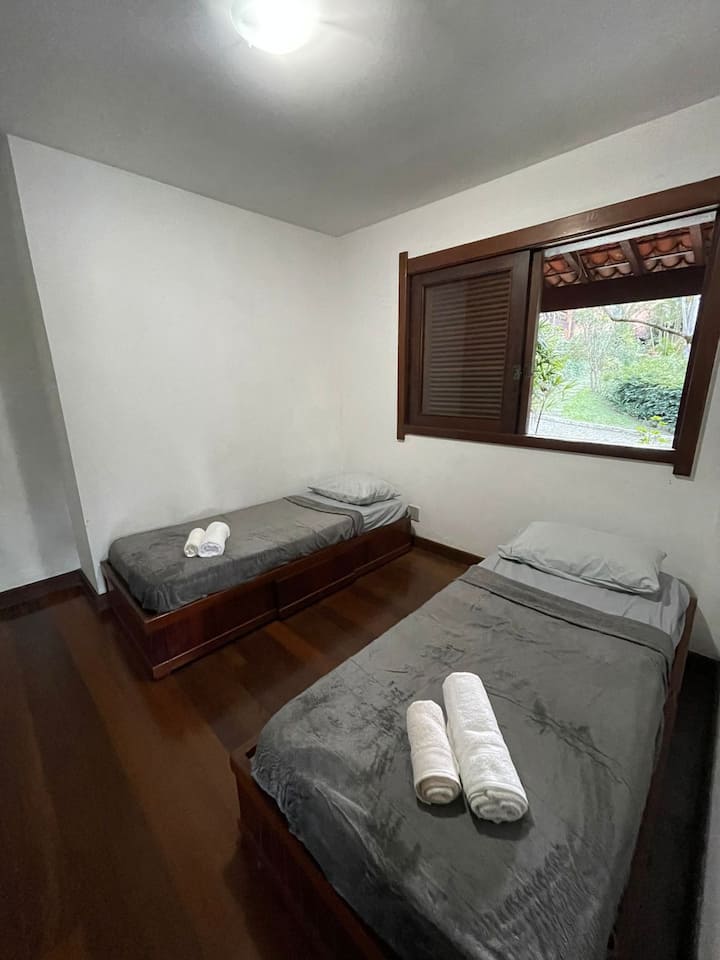 Suite 1- Twee eenpersoonsbedden