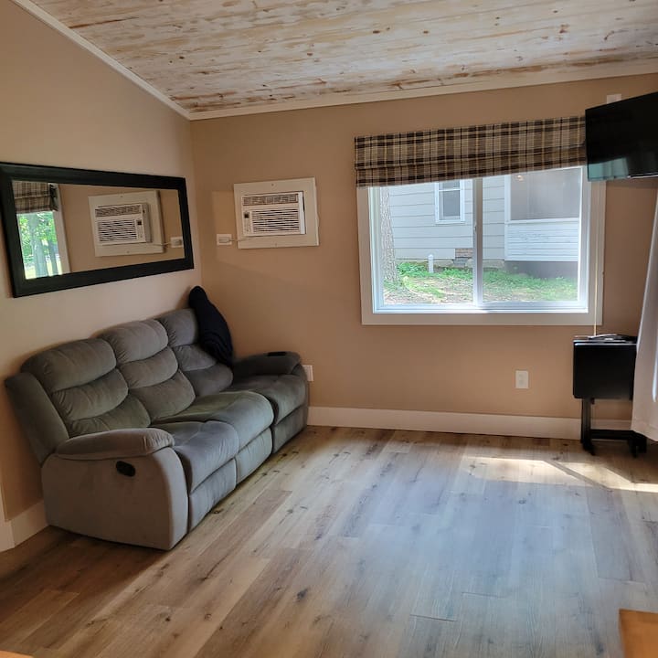 The Sunset Cabin - Hayward, WI