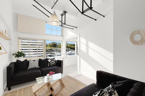 Top Airbnb: Luxury Woolloomooloo waterfront in Potts Point