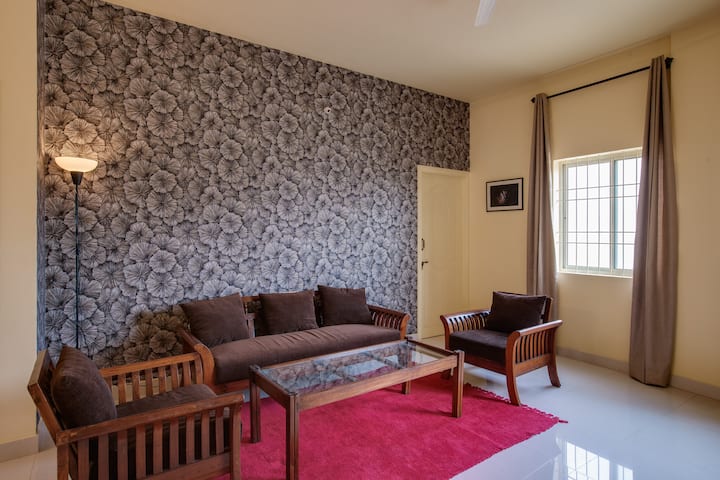 Kalyan Nagar | Charming 3bhk | Foodnshop | 3 Floor - Bangalore