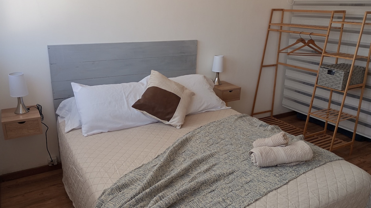 Popular Airbnb listing: Centrally located apartment in Cordon