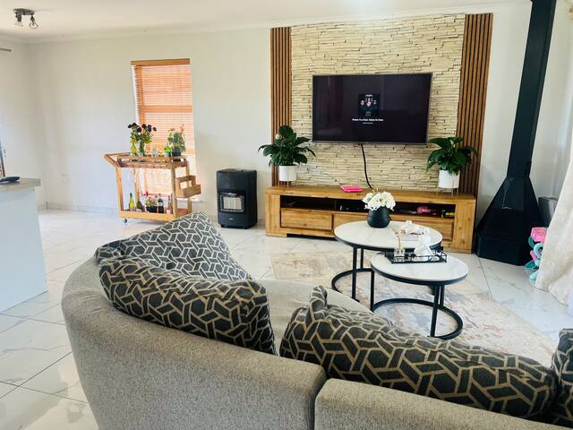 *48 on Pine!* – Cape Town gallery image 3