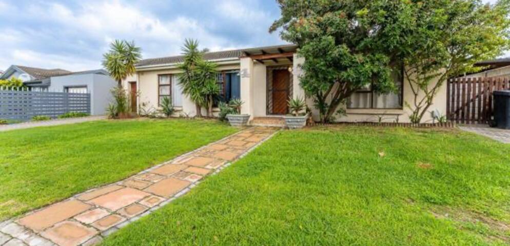 *48 on Pine!* – Cape Town gallery image 2