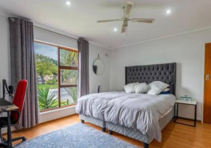 *48 on Pine!* – Cape Town gallery image 4