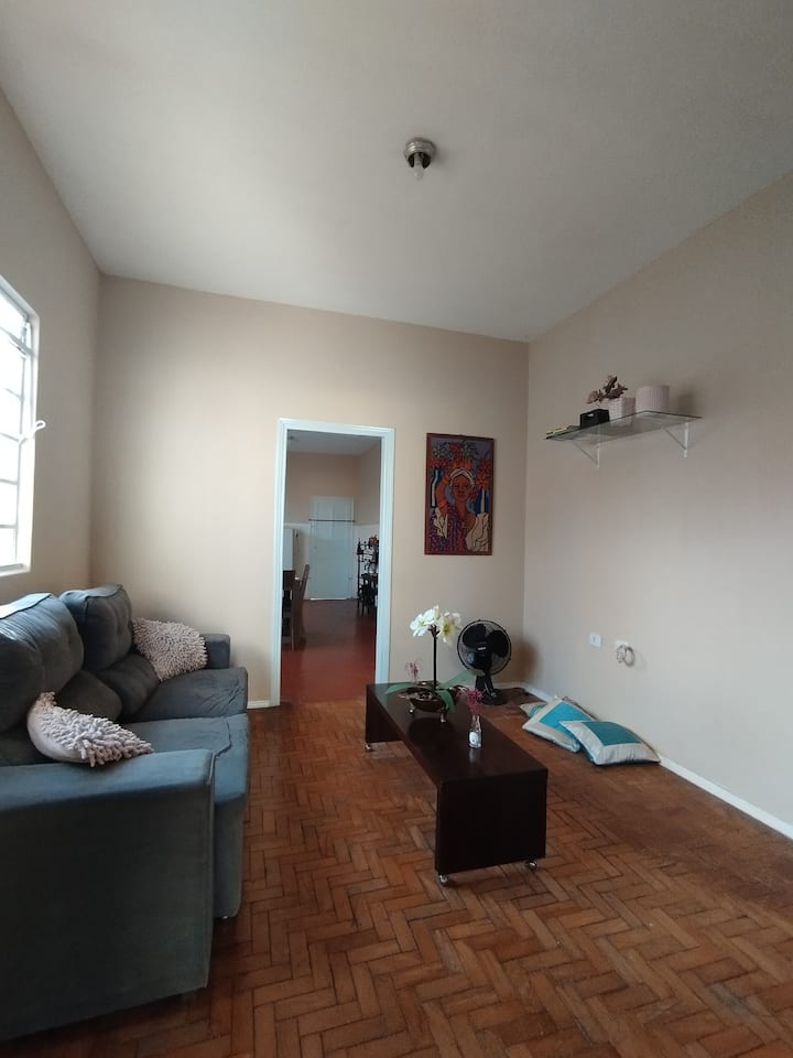 Casa Retrô Gde No Centro, Barata P Até 7 Pessoas - Assis