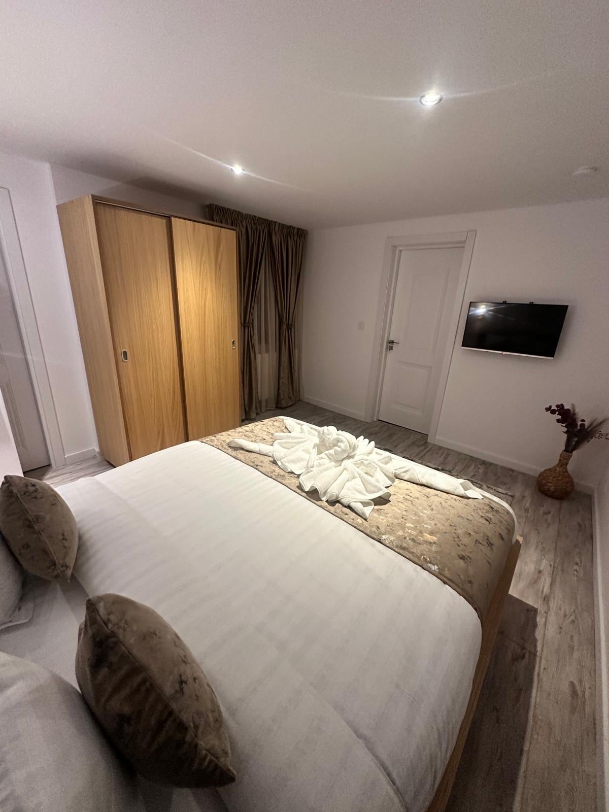 غرفة النوم 2