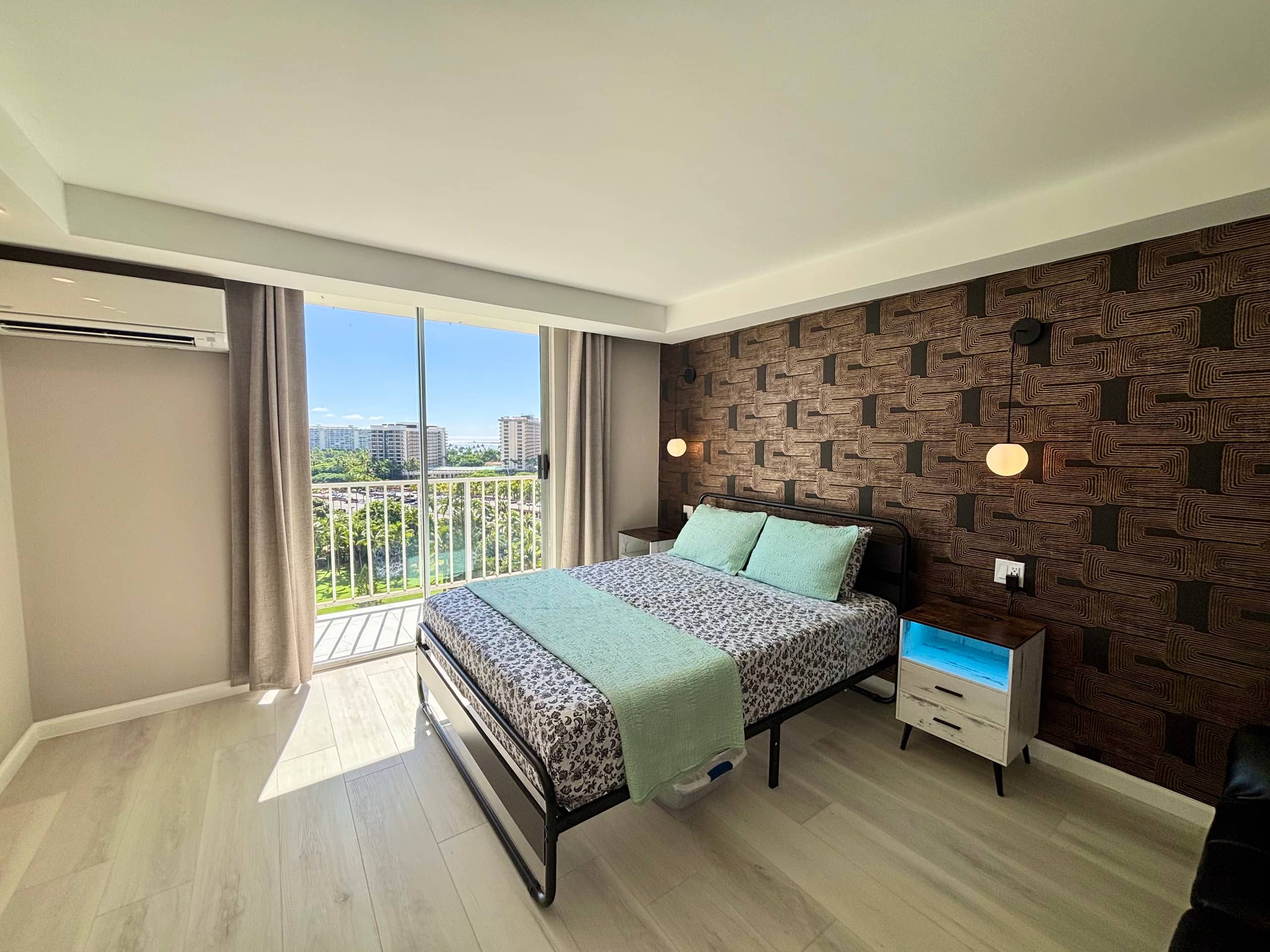 Park Inn - Image 1