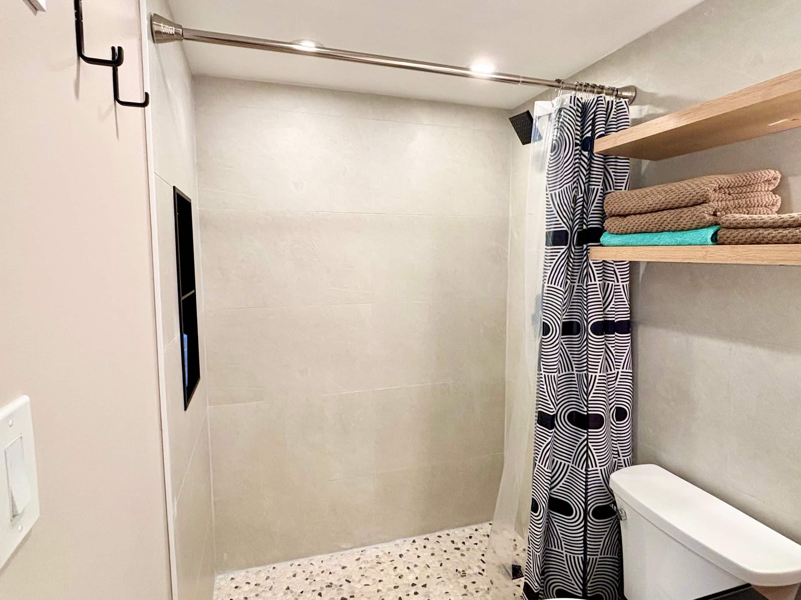 Park Inn - Image 7