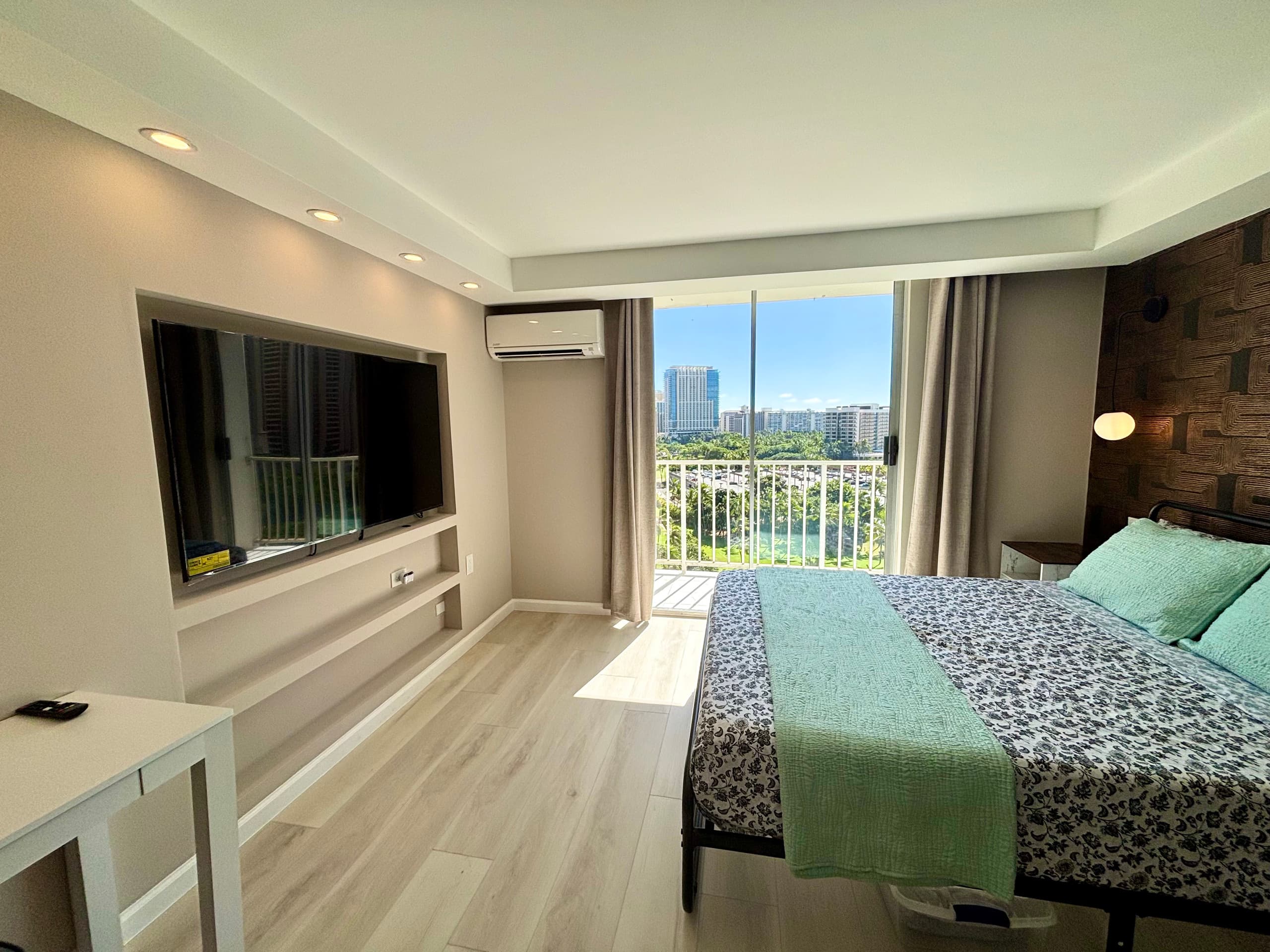 Park Inn - Image 11