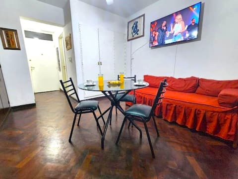 Airbnb con mejor rendimiento: Downtown apartment, in the heart of Buenos Aires en San Nicolás