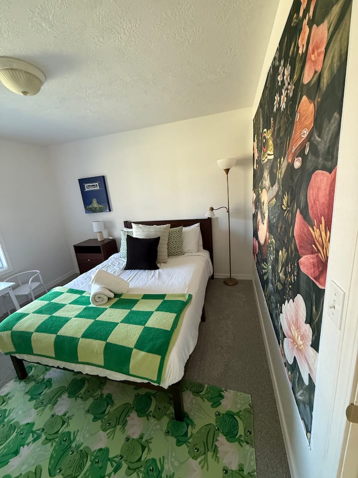 საძინებელი 1