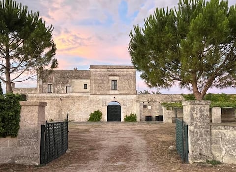 Masseria with pool, ideal for kids, close to beach