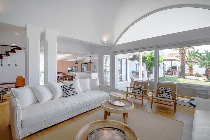 Lujosa villa en la playa con vistas al vista mar gallery image 3