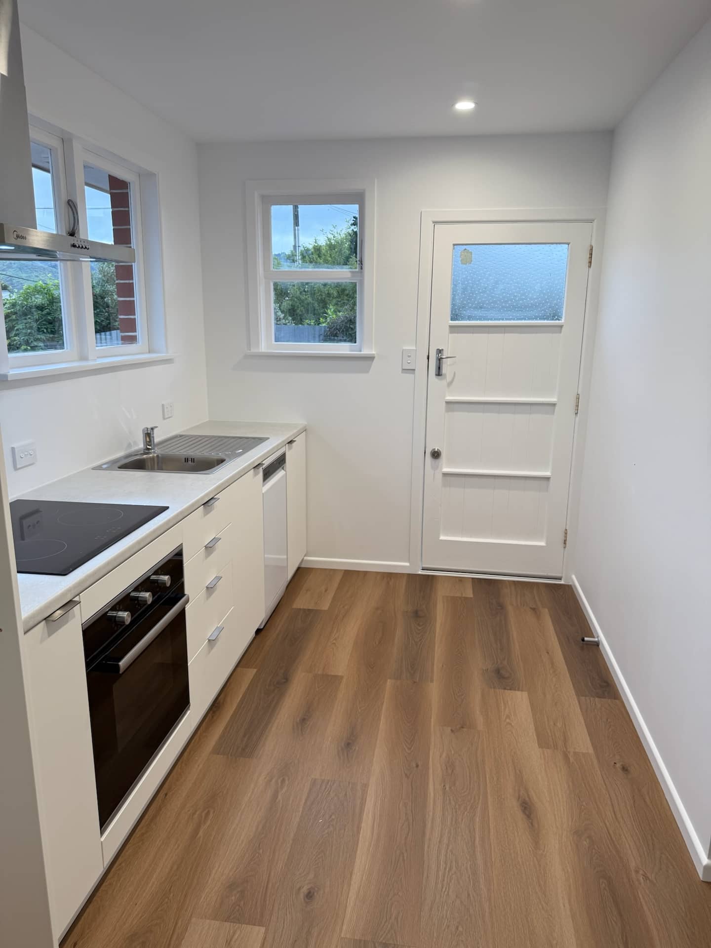Fully Renovated 2-bedroom 2