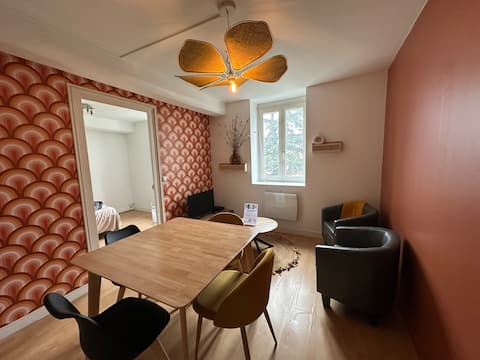 Apartment opposite the Arbresle Park