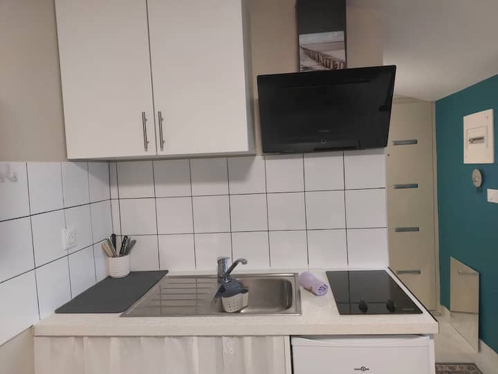 Dépendance Cosy Et Calme à 15 Min De Paris - ibis budget Marne la Vallée Chelles
