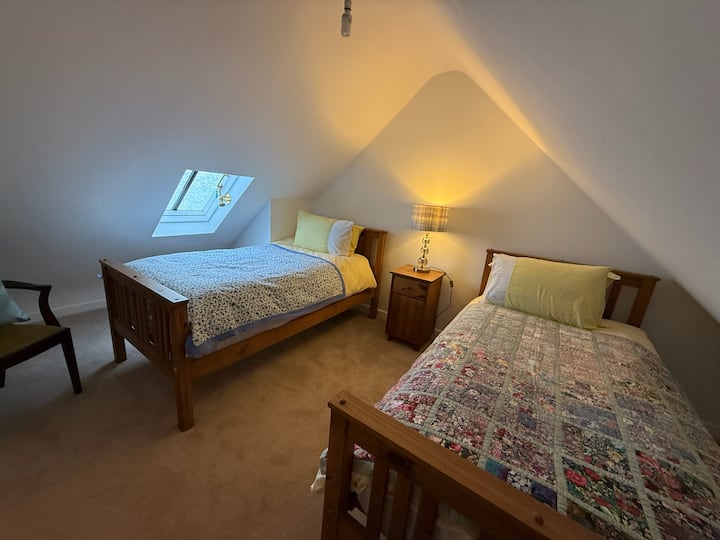 Schlafzimmer 1