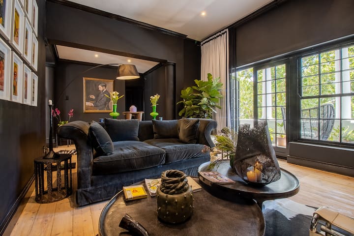 Sophisticated Seaside Townhouse